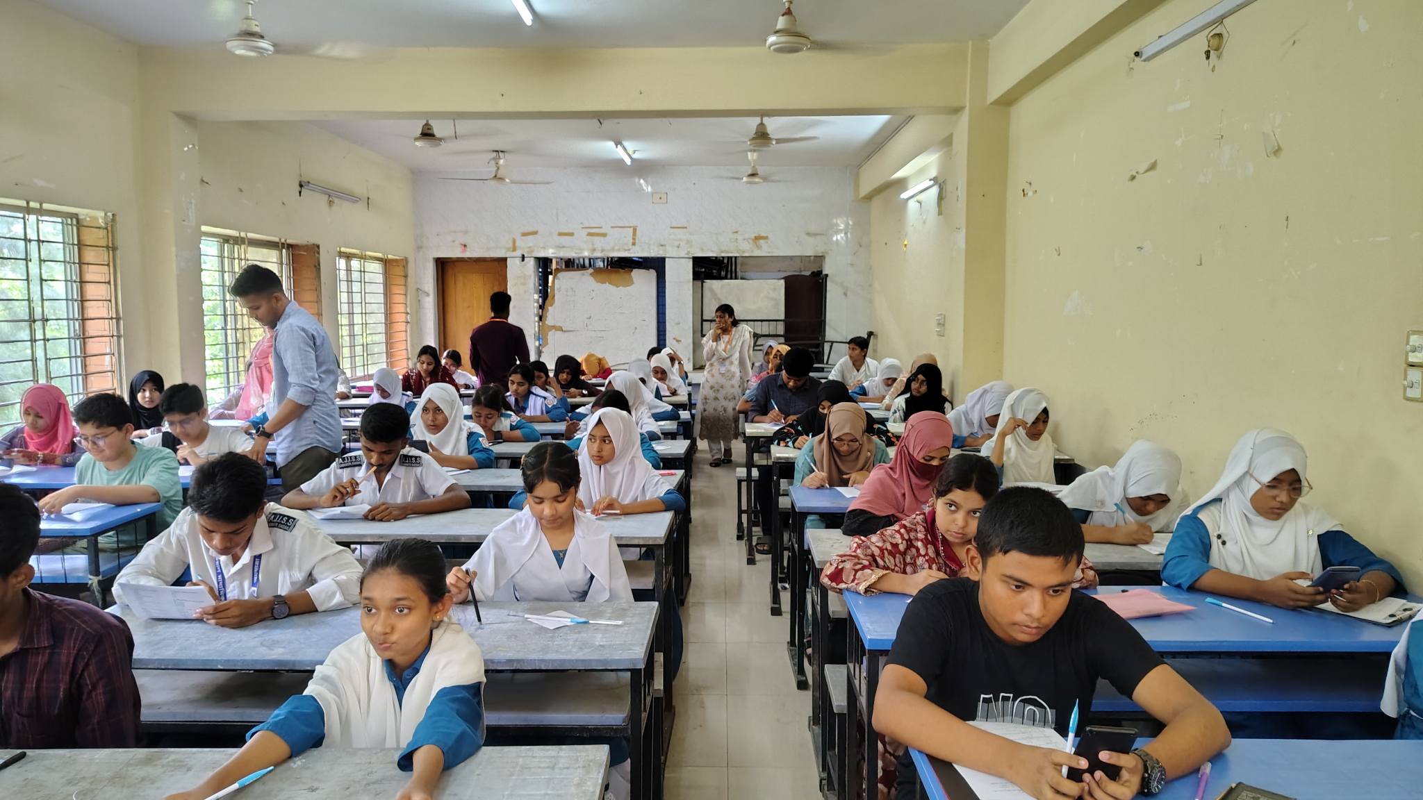 Exam Hall Snap 6