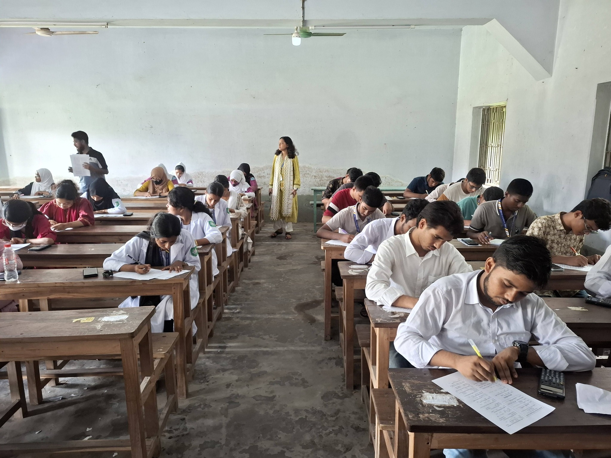 Exam Hall Snap 9